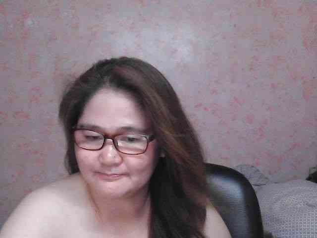 NICEtitspinay webcam