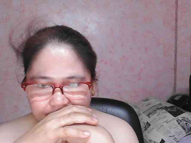 NICEtitspinay webcam