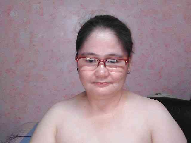 NICEtitspinay webcam