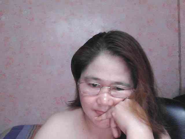 NICEtitspinay webcam