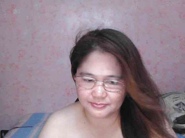 NICEtitspinay webcam