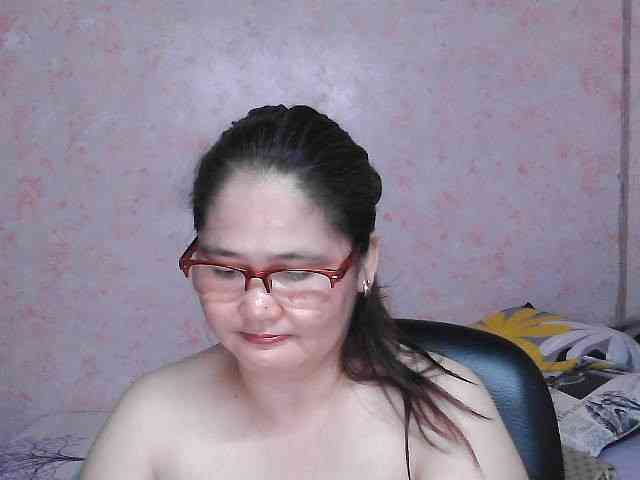 NICEtitspinay webcam
