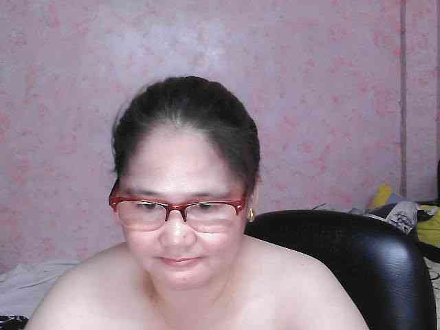NICEtitspinay webcam