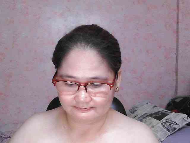 NICEtitspinay webcam