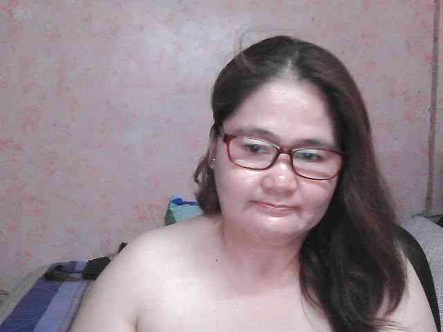 NICEtitspinay webcam