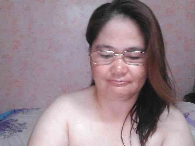 NICEtitspinay webcam