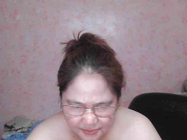 NICEtitspinay webcam
