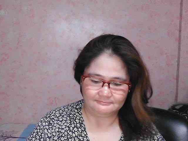NICEtitspinay webcam