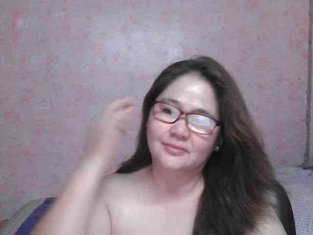 NICEtitspinay webcam