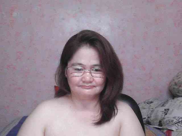 NICEtitspinay webcam