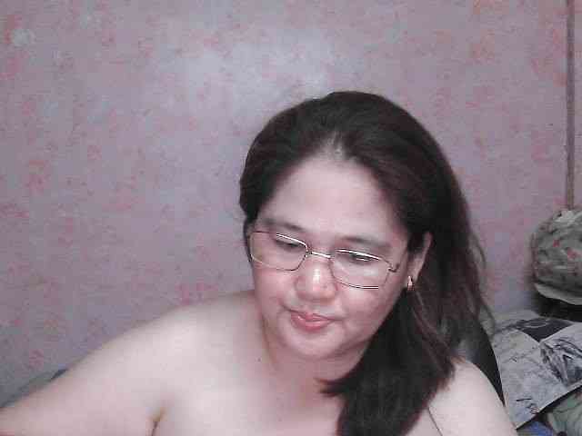 NICEtitspinay webcam