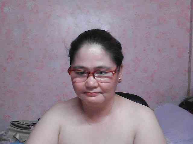 NICEtitspinay webcam