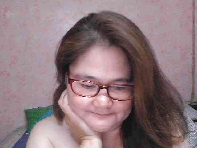 NICEtitspinay webcam