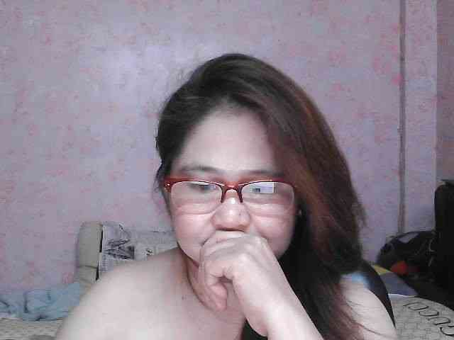 NICEtitspinay webcam