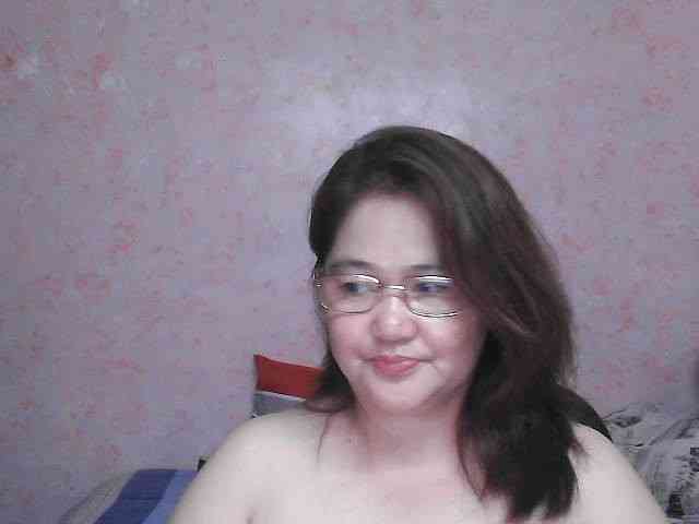 NICEtitspinay webcam