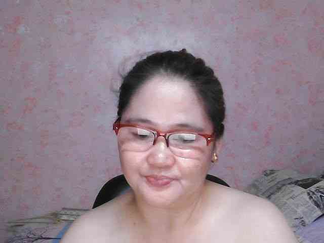NICEtitspinay webcam
