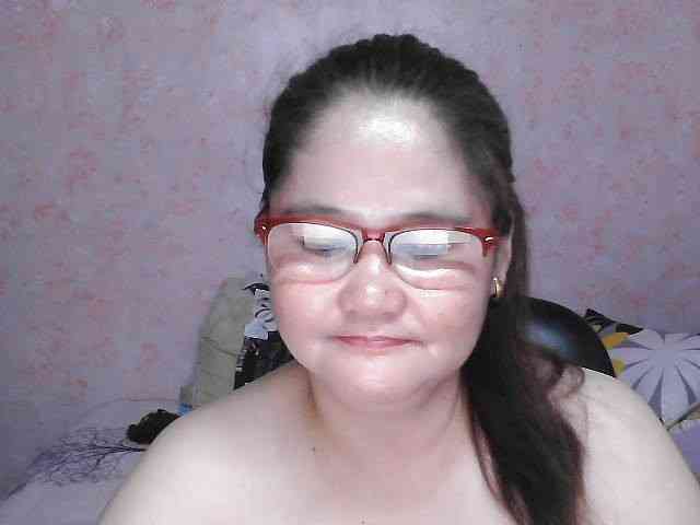 NICEtitspinay webcam