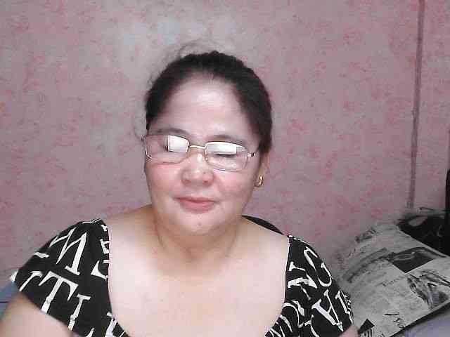 NICEtitspinay webcam