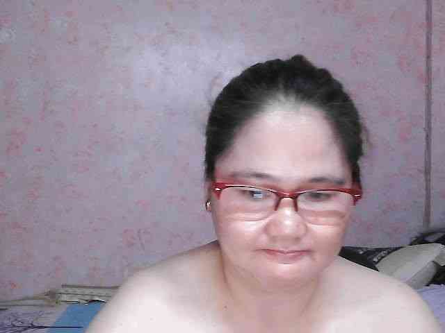 NICEtitspinay webcam