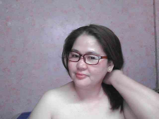 NICEtitspinay webcam