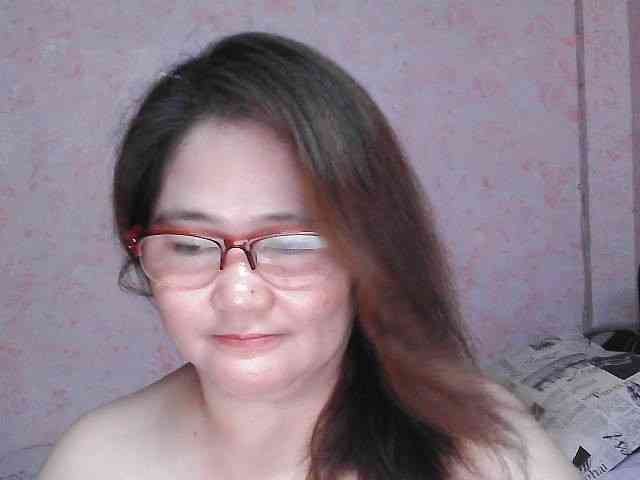 NICEtitspinay webcam
