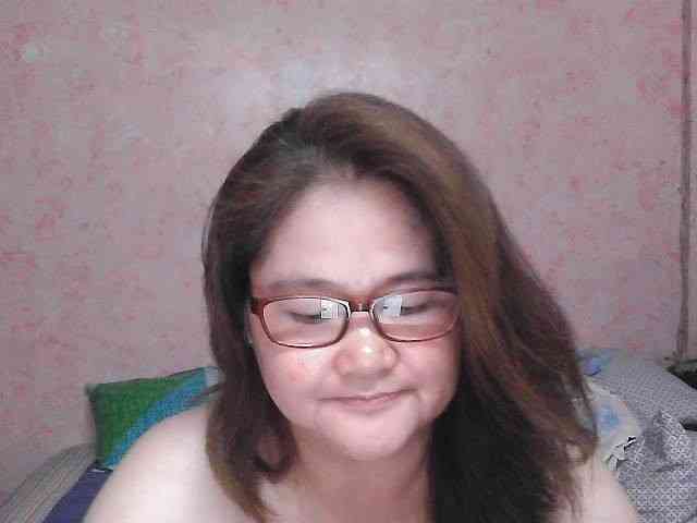 NICEtitspinay webcam