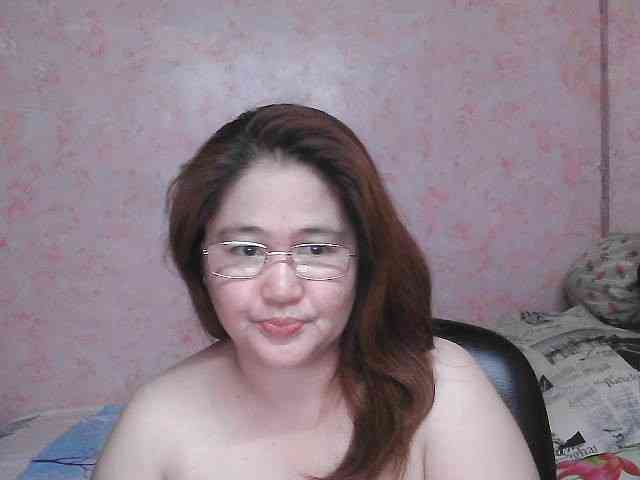 NICEtitspinay webcam