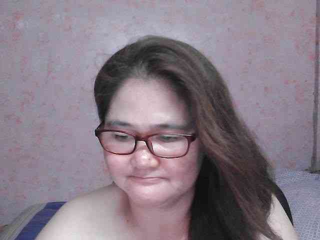 NICEtitspinay webcam