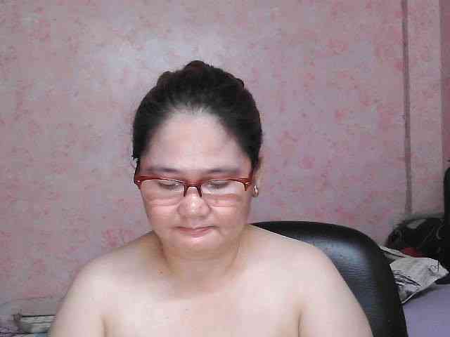 NICEtitspinay webcam