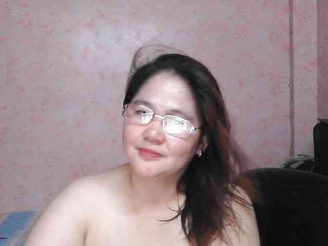 NICEtitspinay webcam