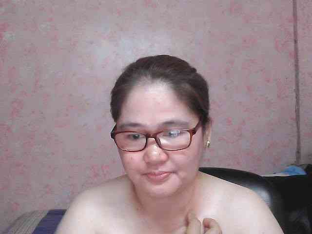 NICEtitspinay webcam