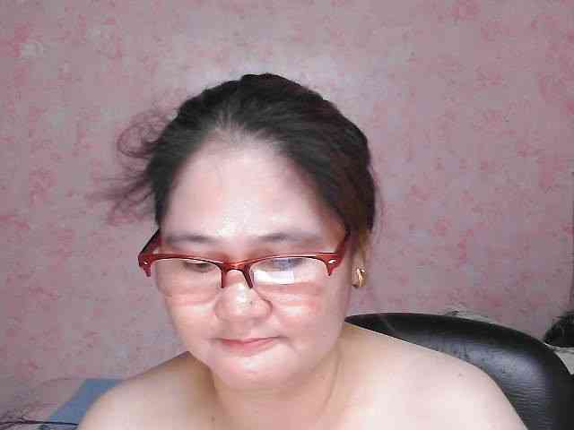 NICEtitspinay webcam