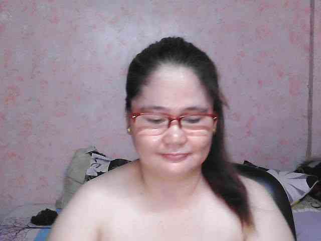 NICEtitspinay webcam