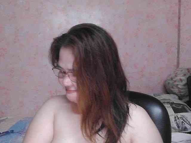 NICEtitspinay webcam