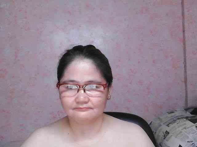 NICEtitspinay webcam