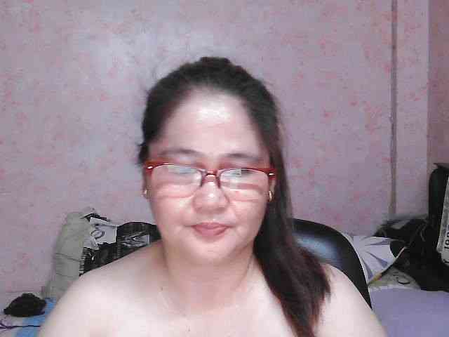 NICEtitspinay webcam
