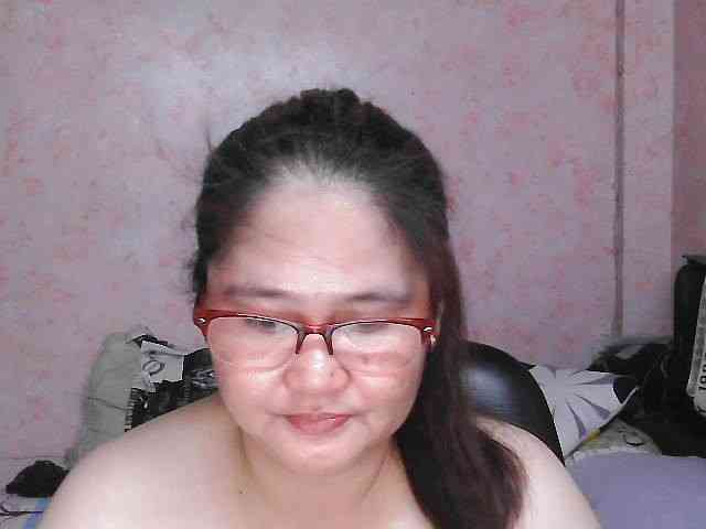 NICEtitspinay webcam