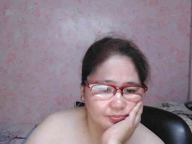 NICEtitspinay webcam