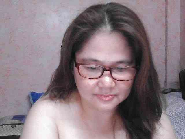 NICEtitspinay webcam