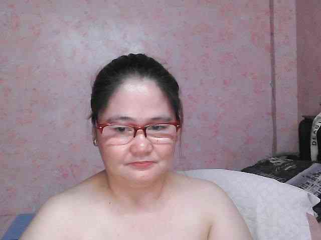 NICEtitspinay webcam