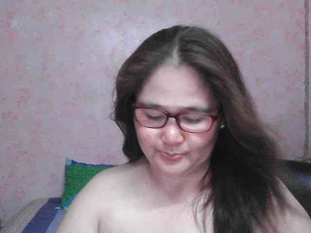 NICEtitspinay webcam