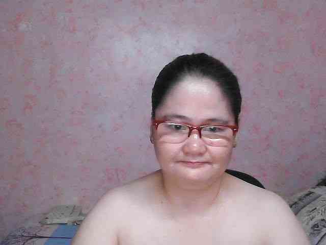 NICEtitspinay webcam
