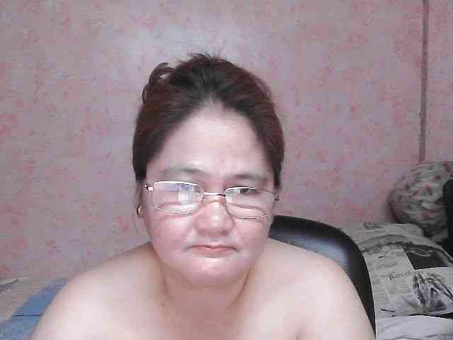 NICEtitspinay webcam