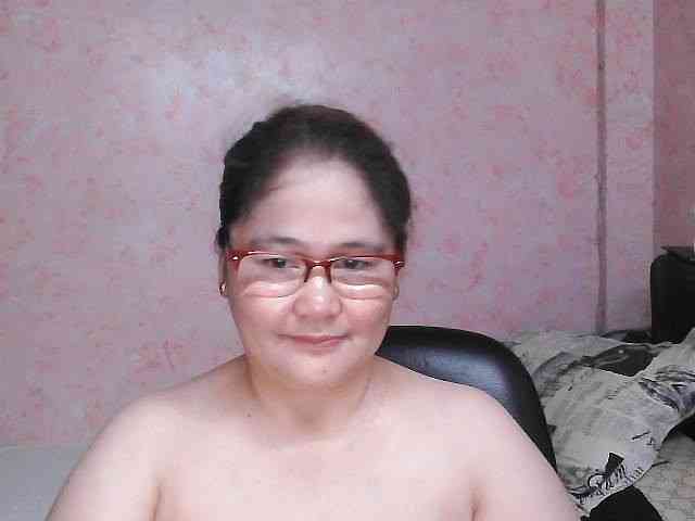 NICEtitspinay webcam