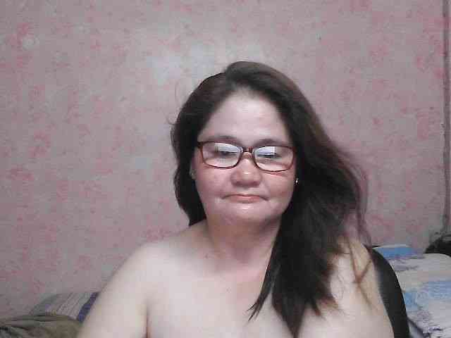 NICEtitspinay webcam