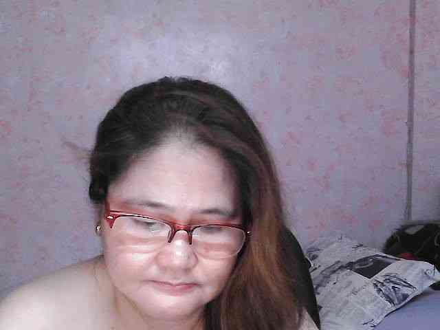 NICEtitspinay webcam
