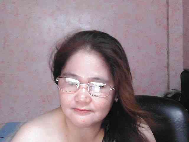 NICEtitspinay webcam