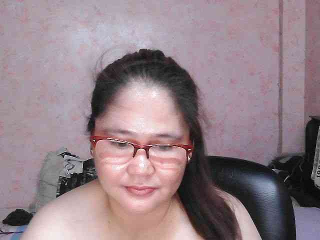 NICEtitspinay webcam