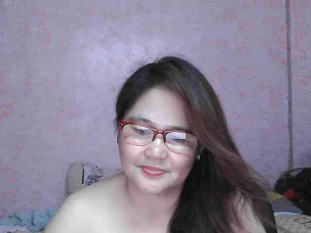 NICEtitspinay webcam