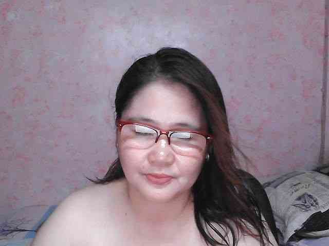 NICEtitspinay webcam